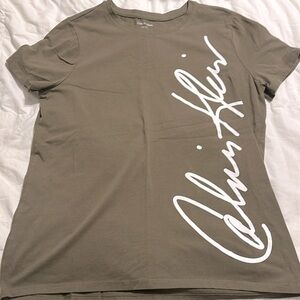 Calvin Klein - Green Logo S/S Crew Neck Graphic Top - Medium